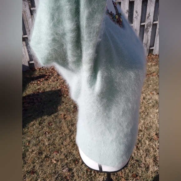 Angora! Motta Knitwear Mint Green Fuzzy Italian Angora Sweater - Picture 7 of 15